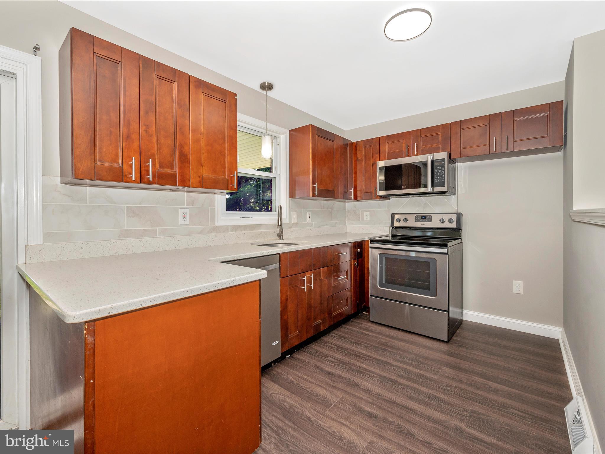 SHARPSBURG - Residential