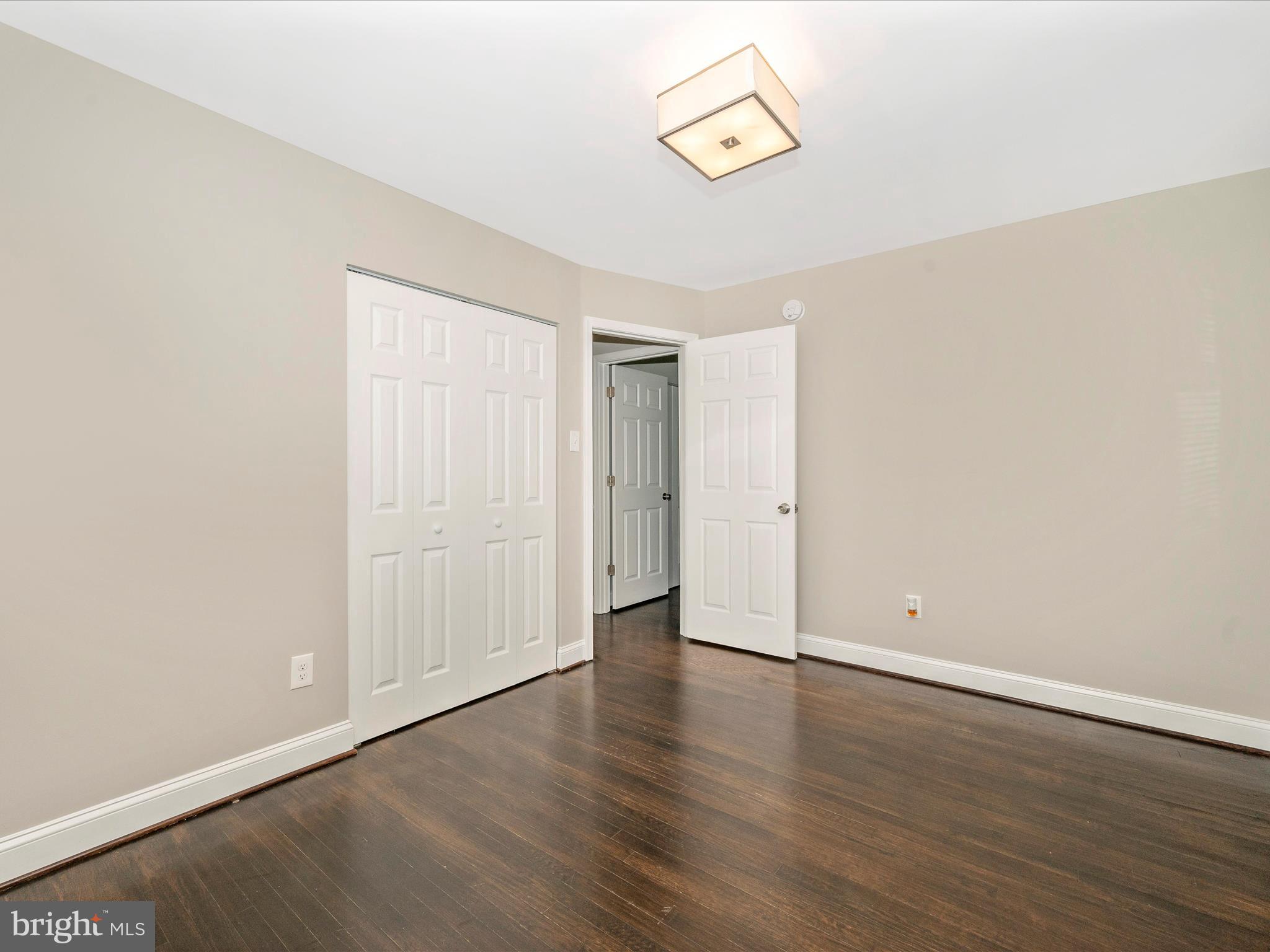 SHARPSBURG - Residential