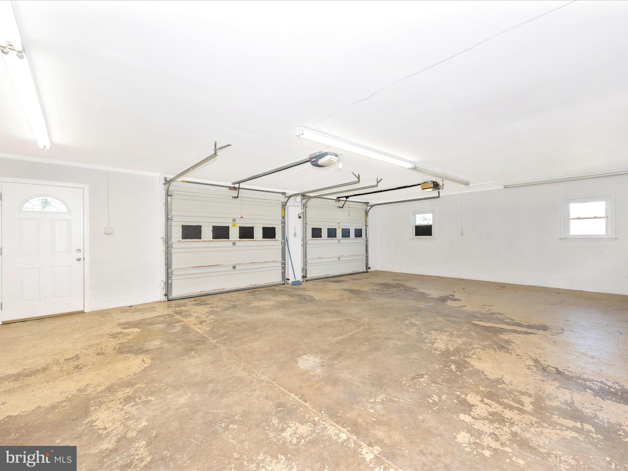 SHARPSBURG - Residential