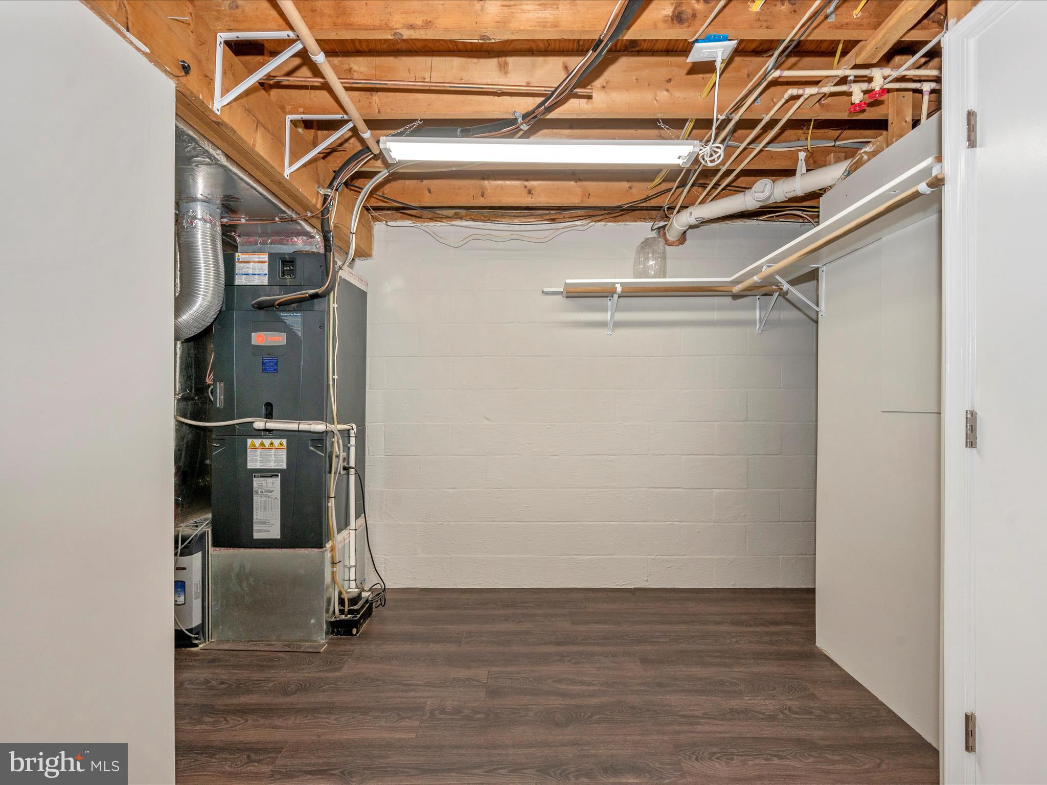 SHARPSBURG - Residential