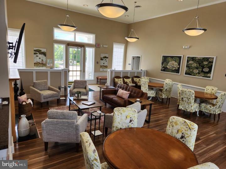 CARROLLS CREEK - Residential