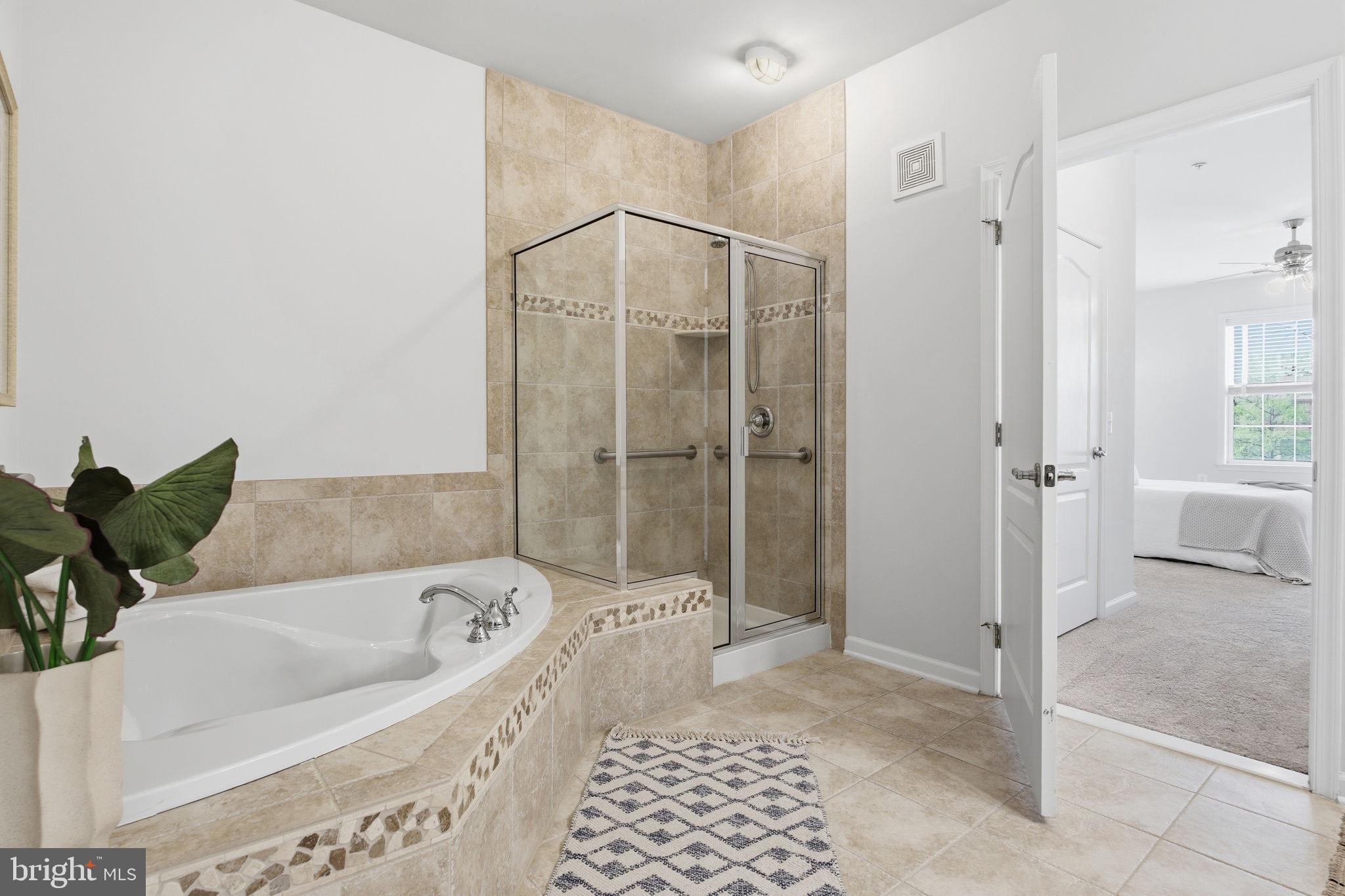 CARROLLS CREEK - Residential