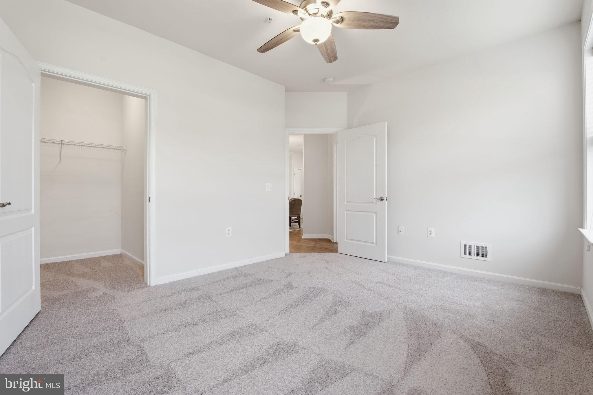 CARROLLS CREEK - Residential