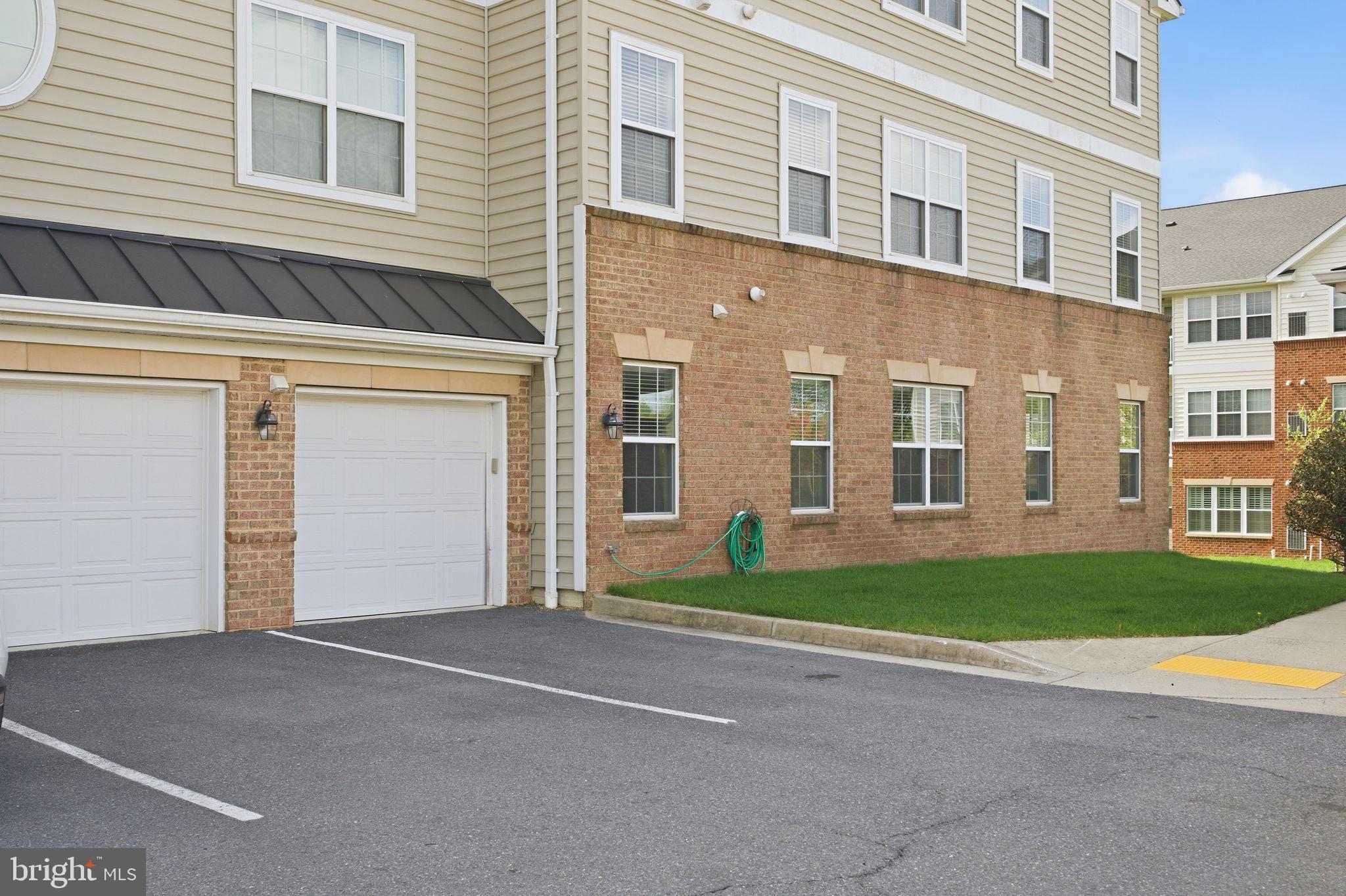 CARROLLS CREEK - Residential