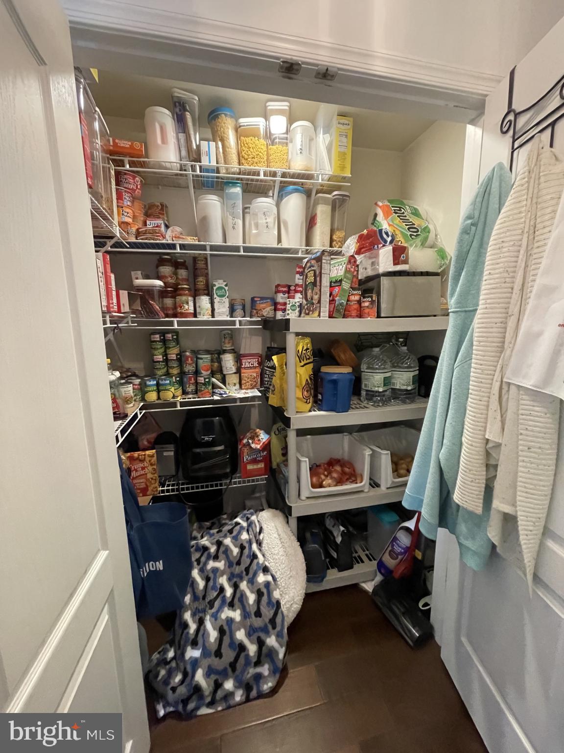 PINE COVE - Residential