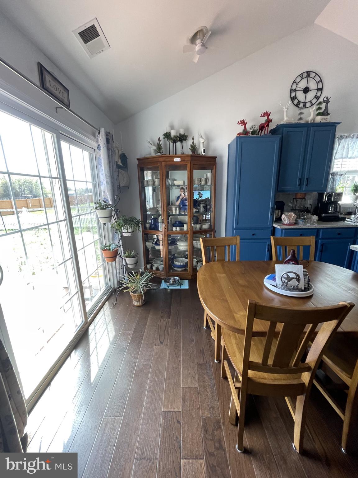 PINE COVE - Residential