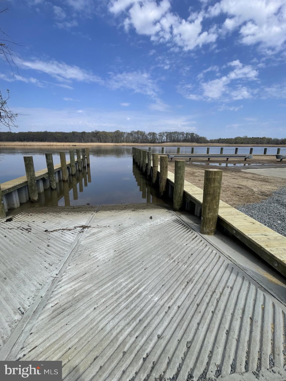 PINE COVE - Residential