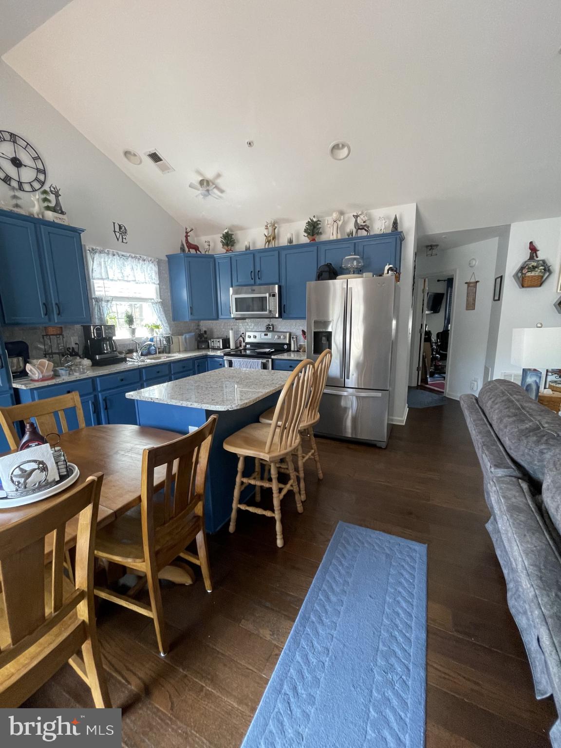 PINE COVE - Residential