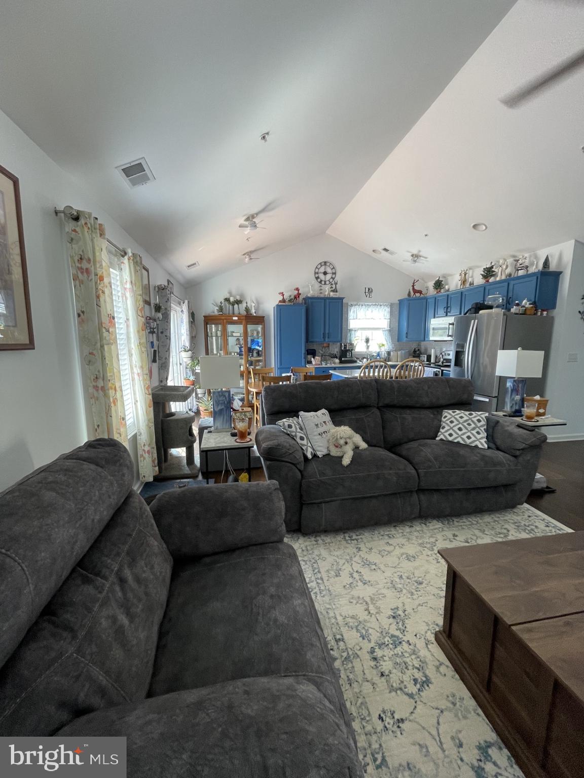 PINE COVE - Residential