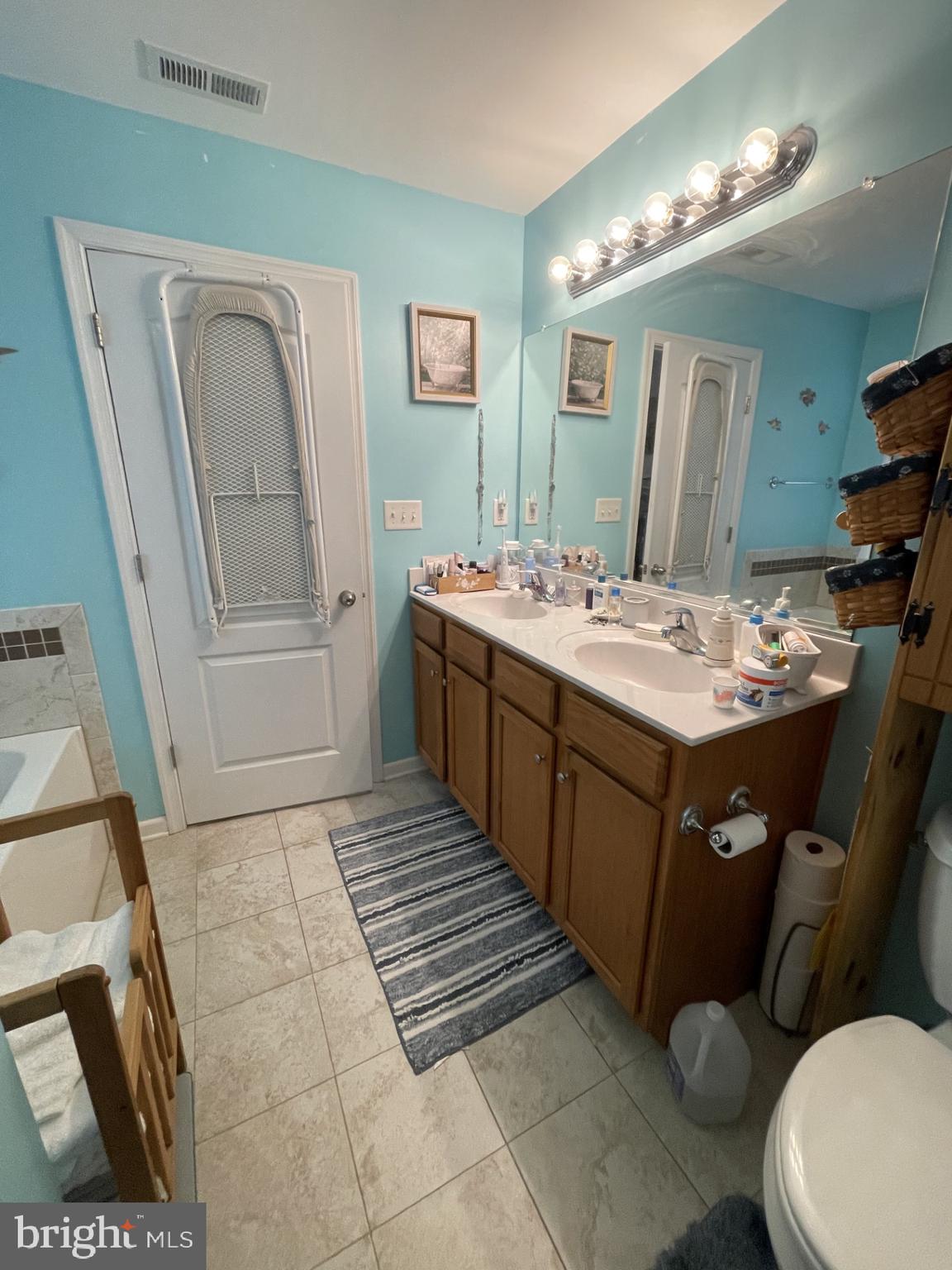 PINE COVE - Residential