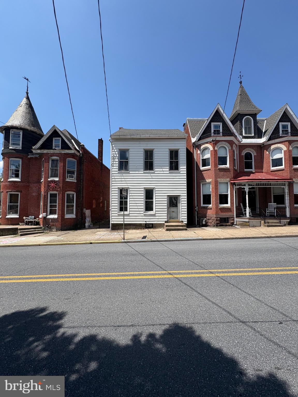 106 N 4TH STREET