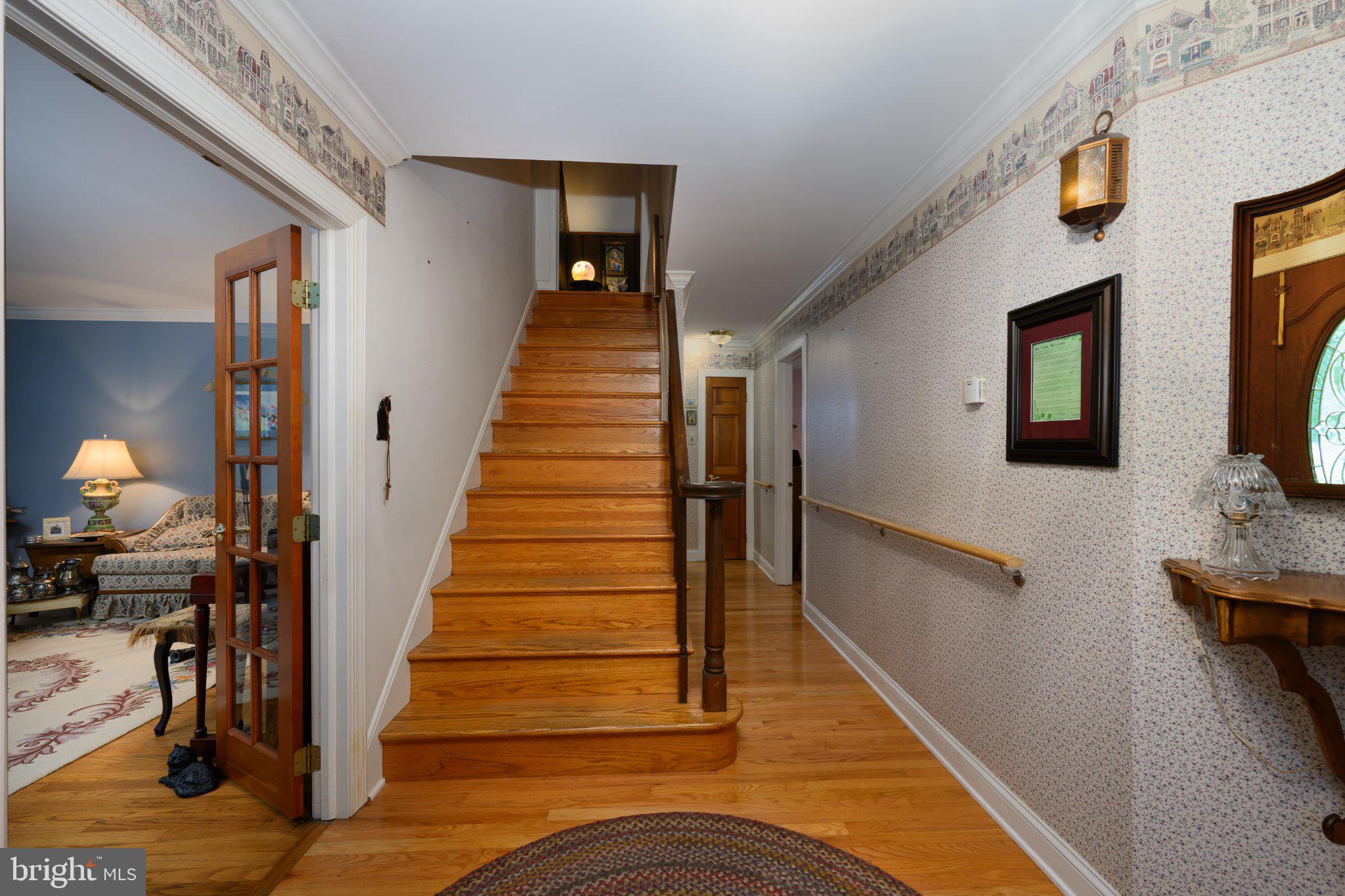 8 MCKINLEY AVENUE