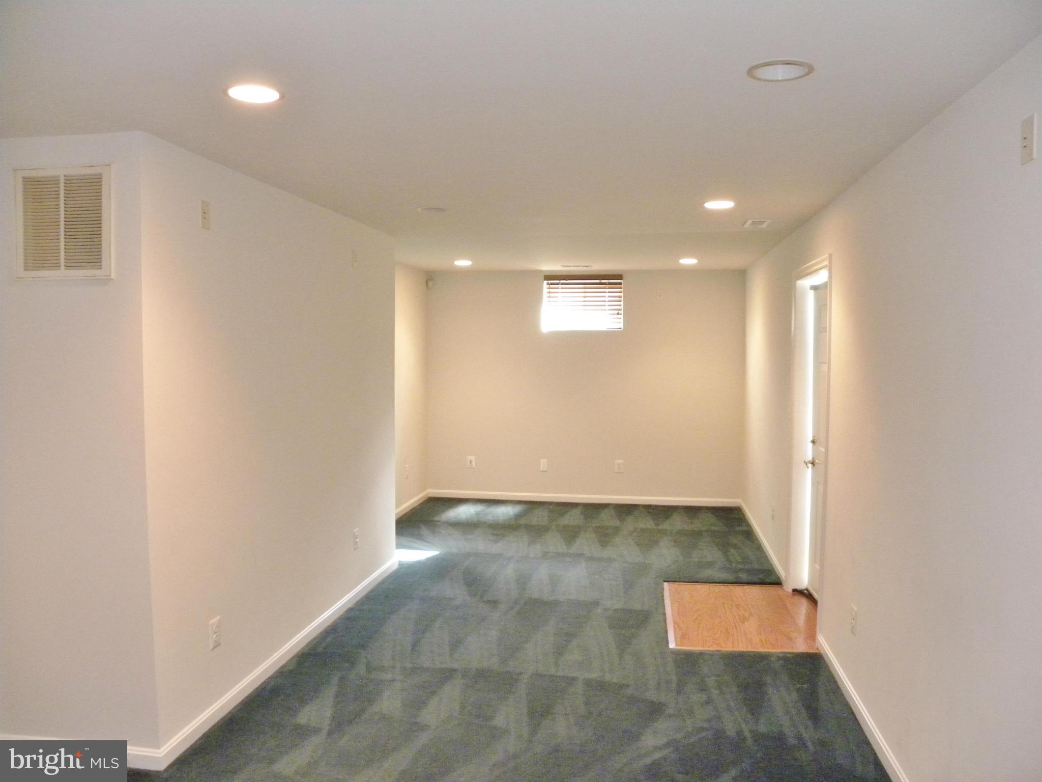 SOMERSET - Residential