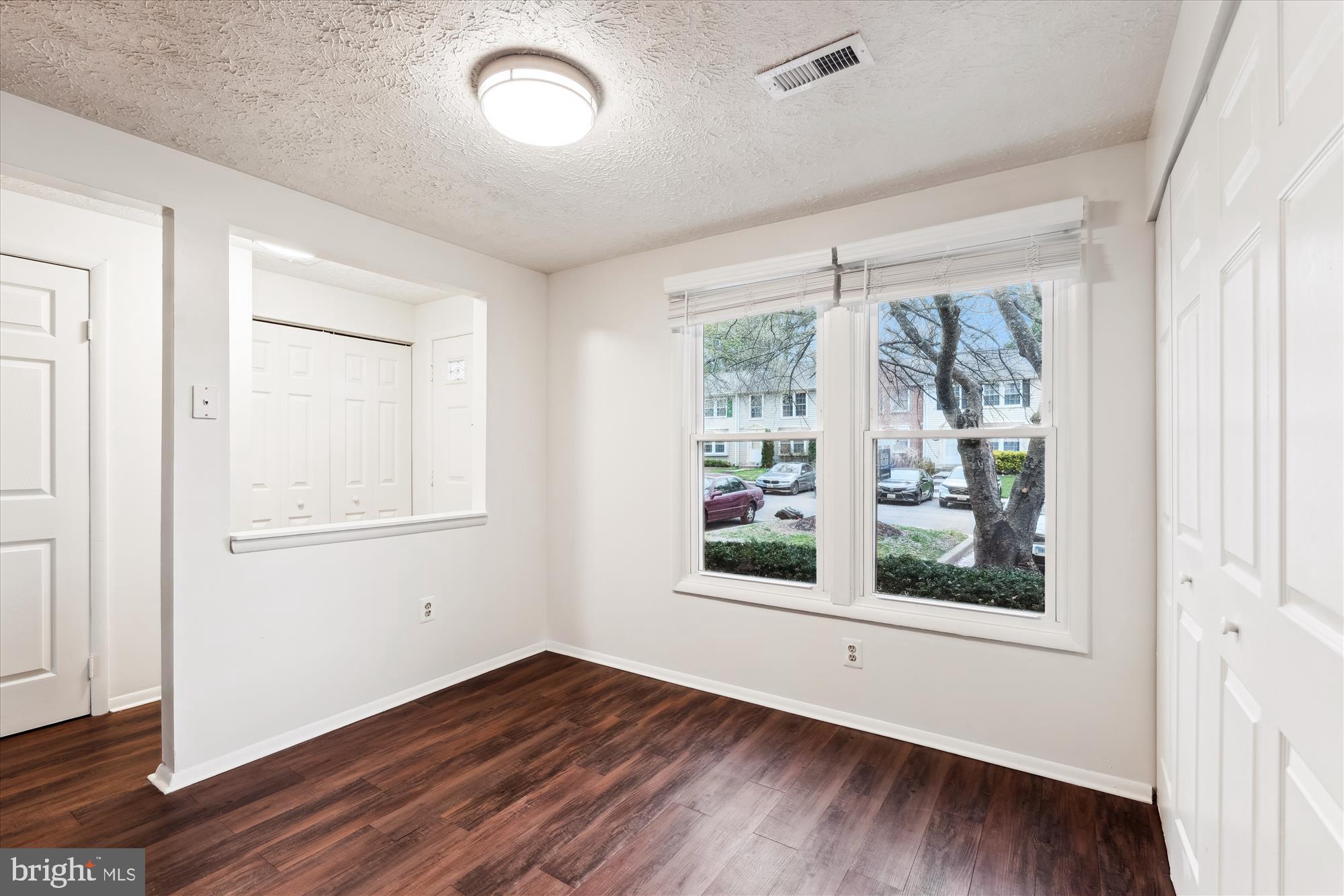 MEADOWVALE - Residential