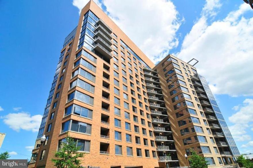 NEW PRICE REDUCTION!  DON'T M!SS OUT! CHICPLATINUM SERIES IN THE ODYSSEY. Wonderful Light-filled 1552 s.f. space w/Open Floor Plan and sweeping City Views.Gourmet Kitchen W/Sub-Zero, Viking, Wolf & Miele appliances.  2 Large Master Bedrms w/ ensuite luxury baths.  Gleaming hardwood flrs,  neutral paint, new carpet in bedrms.  Fab Rooftop Pool/Amazing Views 2 Garage Parking Spaces.