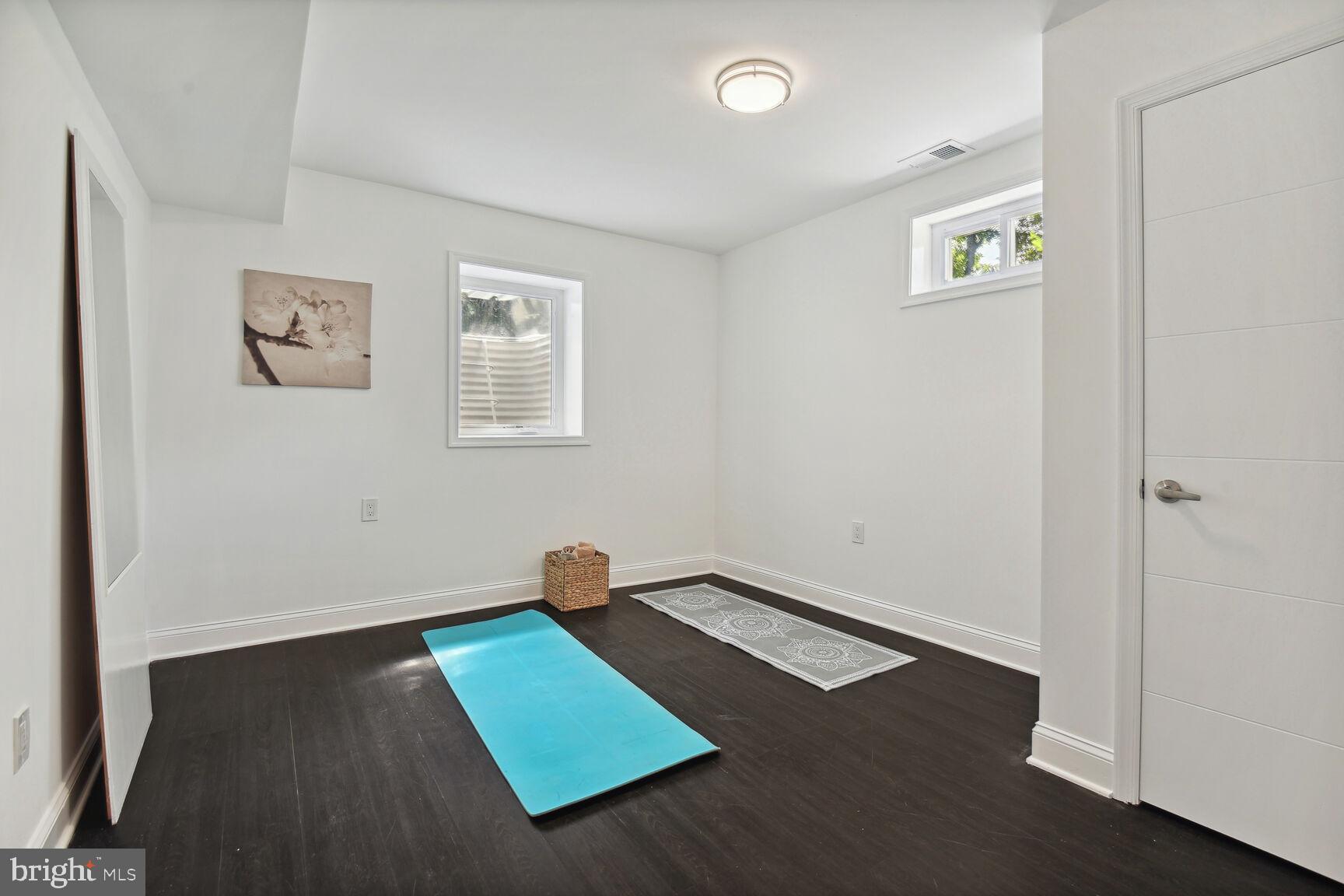 TAKOMA PARK - Residential