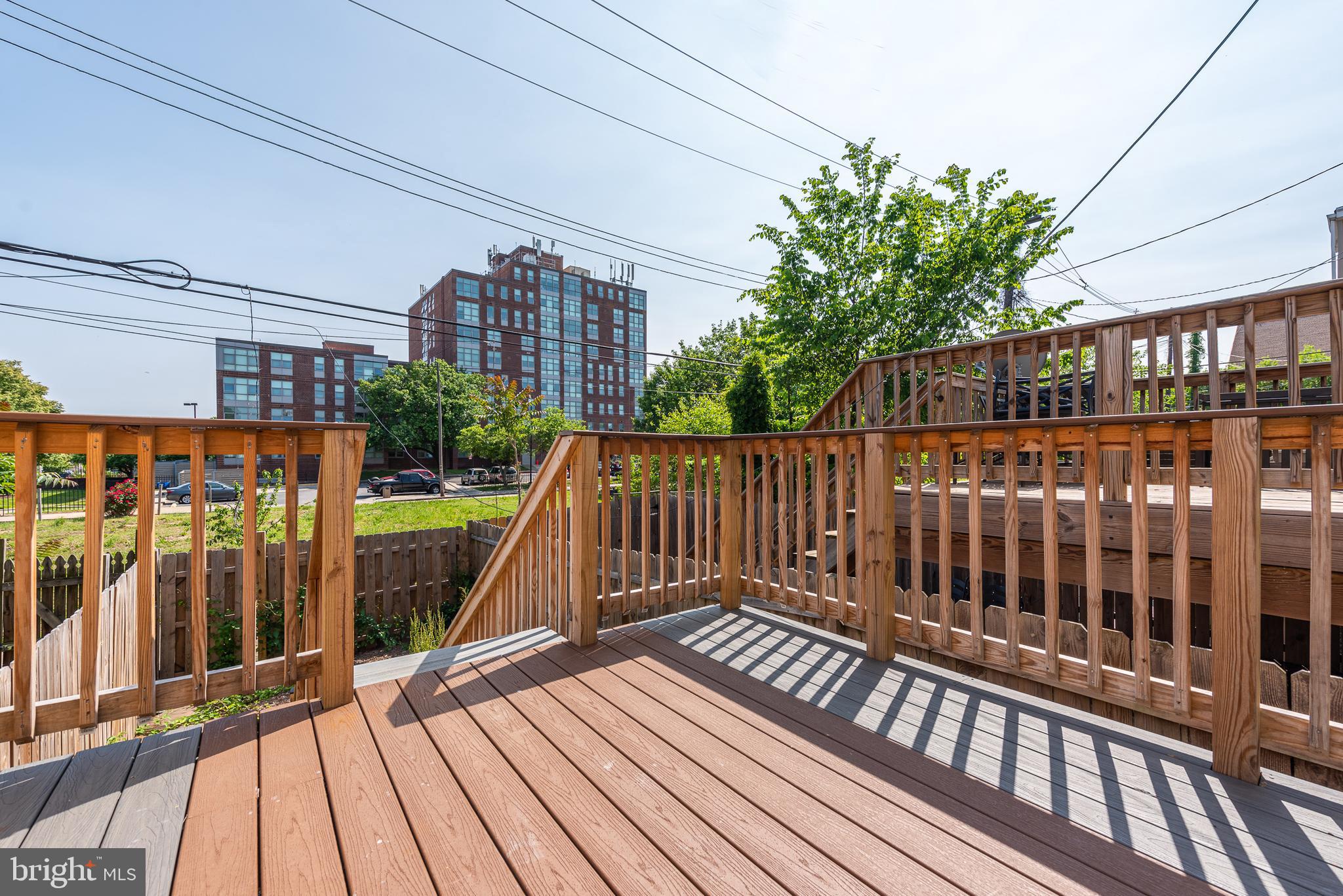 HOLLINS MARKET - Residential