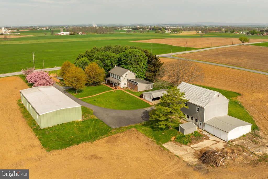 Photo of 1870 Stiegel Pike, MYERSTOWN, PA 17067 (MLS # PALN2022254)