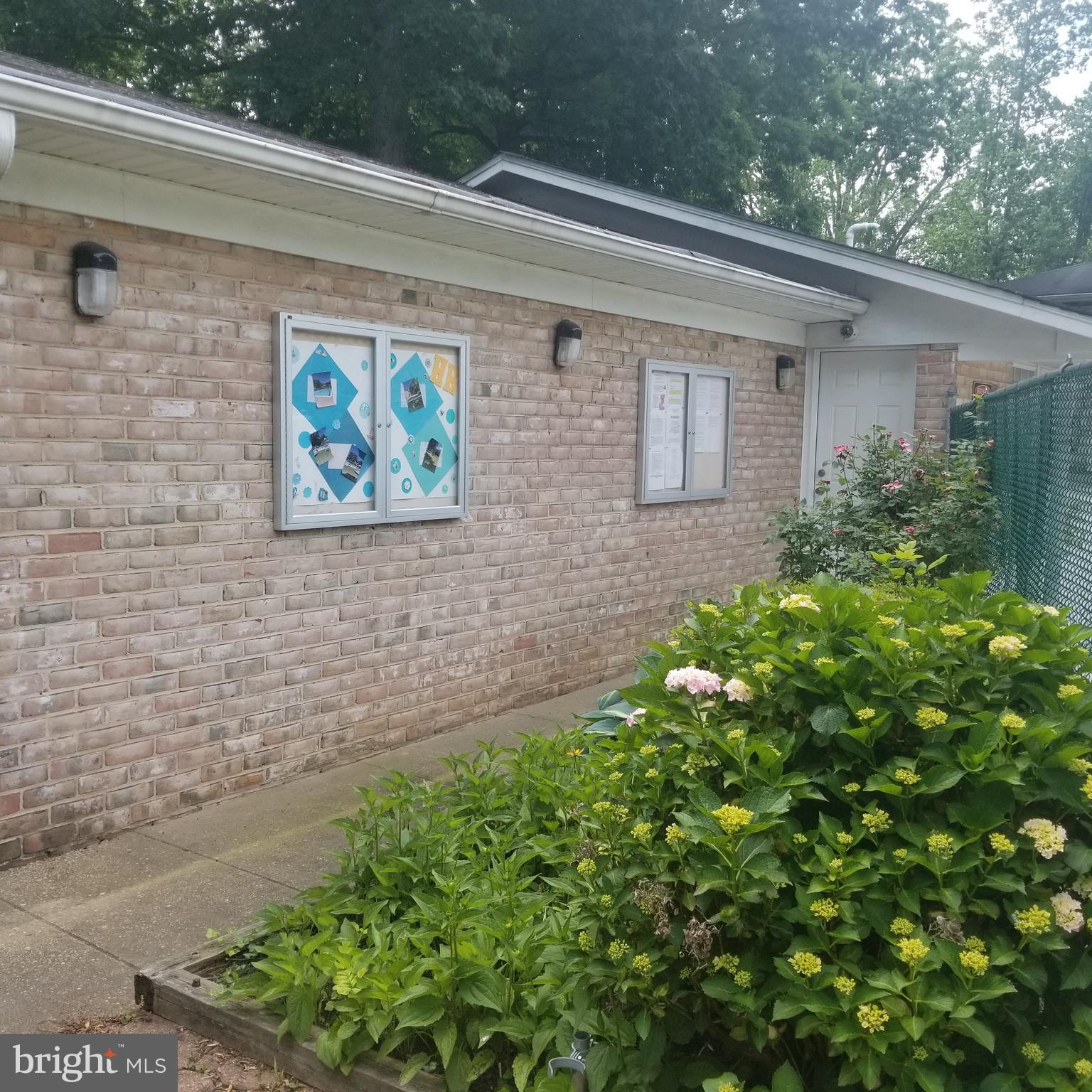 HICKORY HILLS - Residential