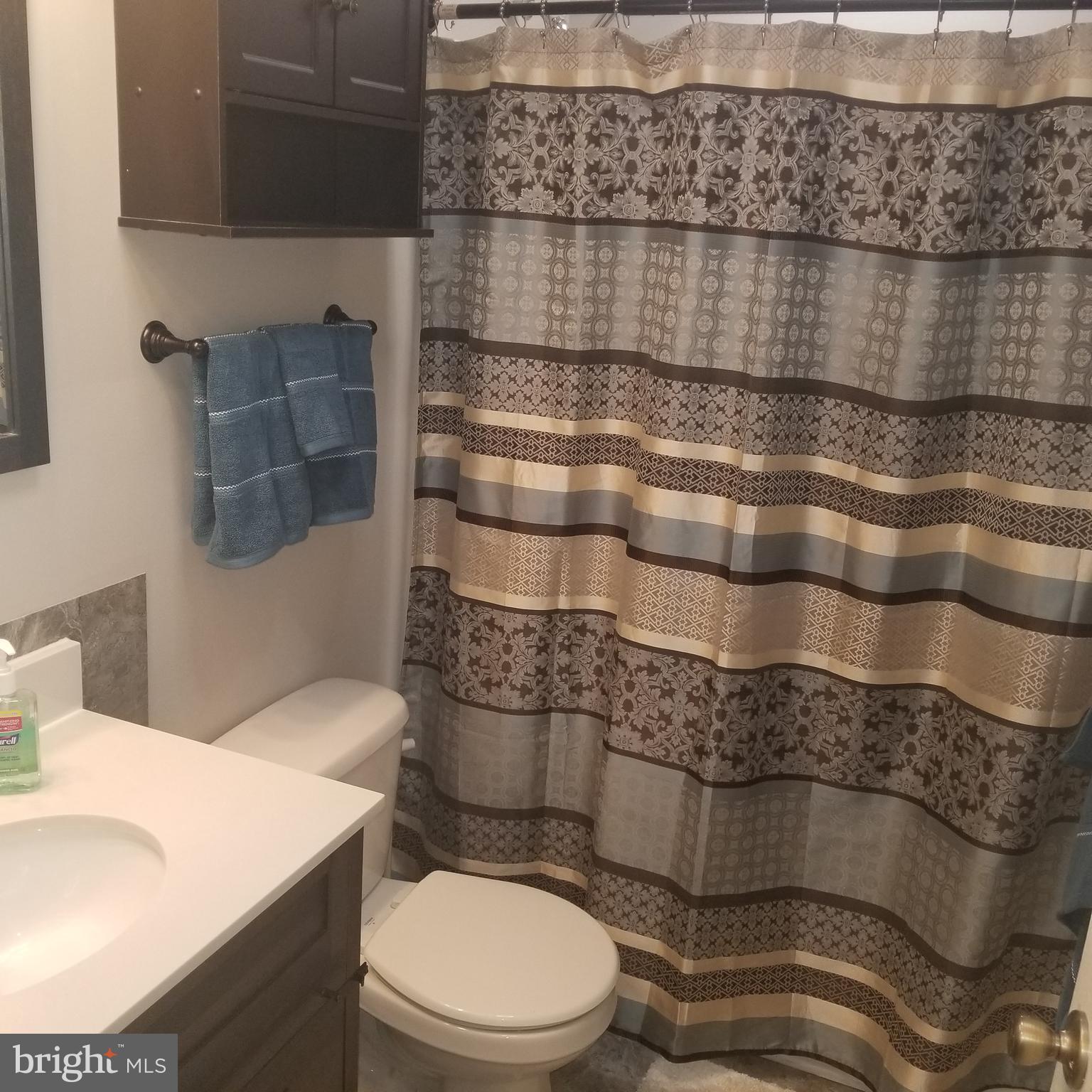 HICKORY HILLS - Residential