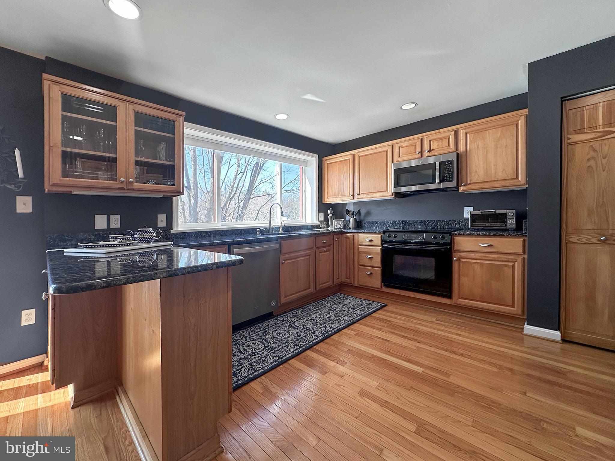 GOLF COURSE SQUARE - Residential