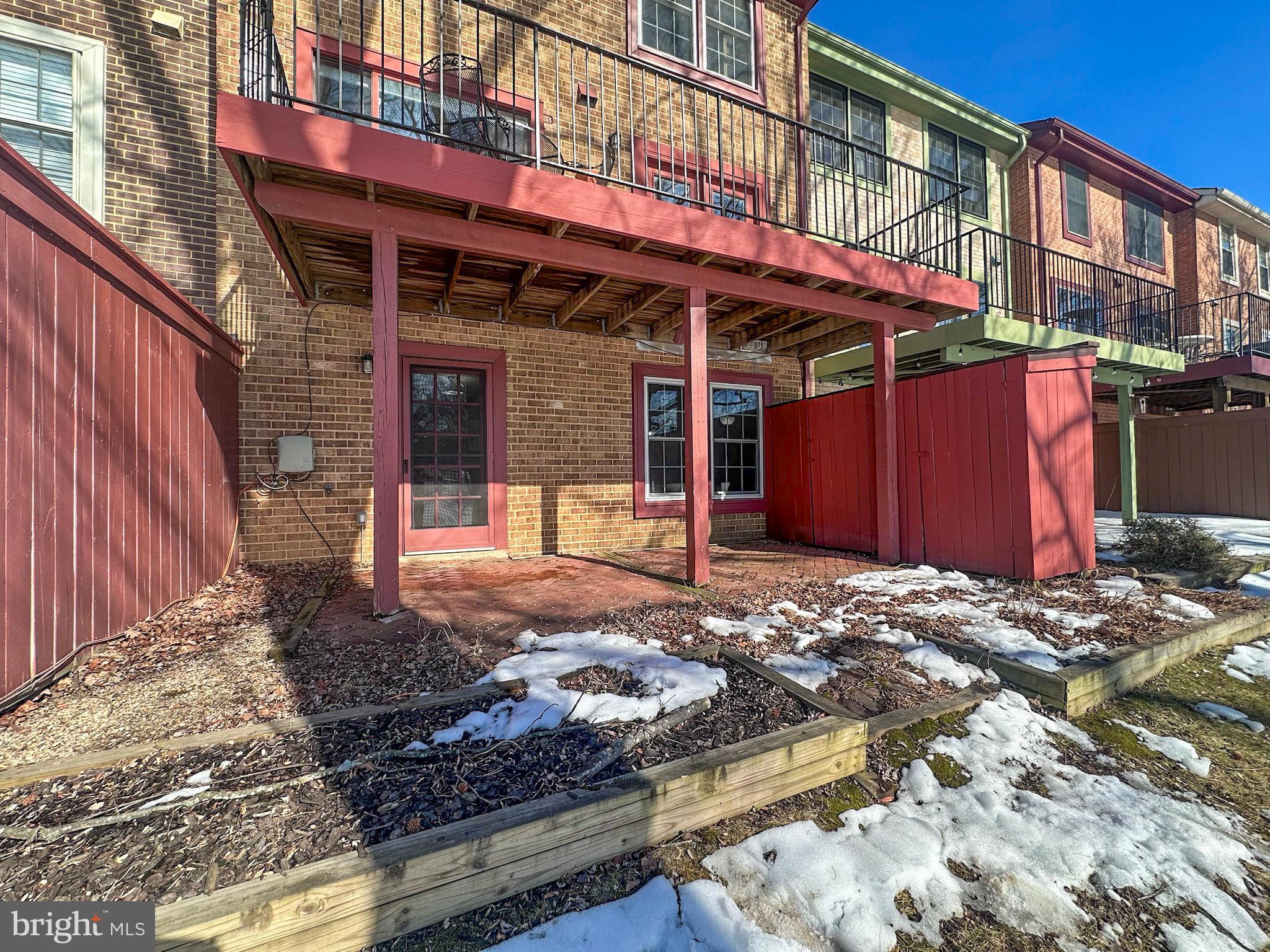 GOLF COURSE SQUARE - Residential