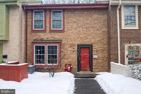 2158 GOLF COURSE DR. DRIVE RESTON VA 20191