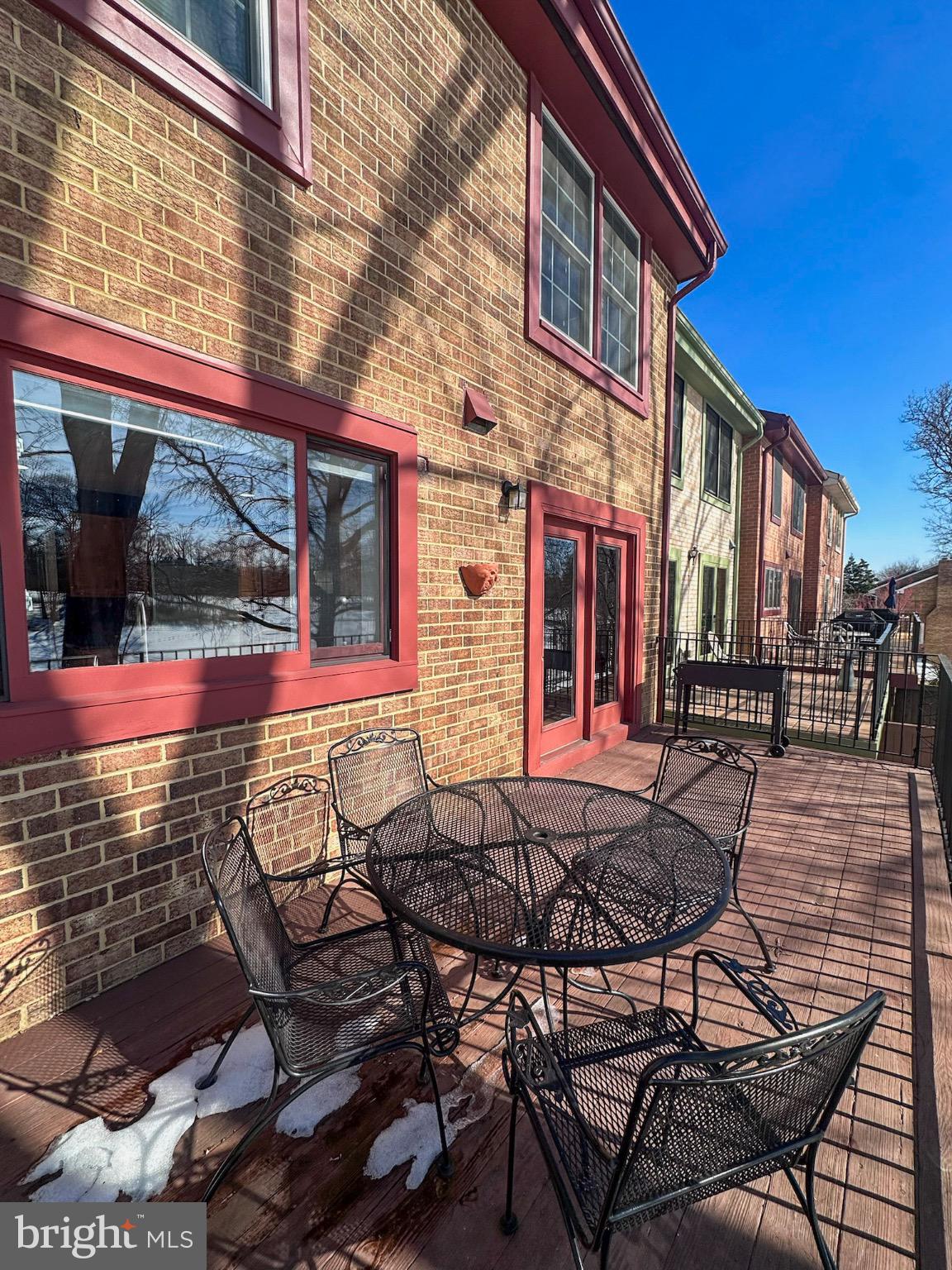 GOLF COURSE SQUARE - Residential