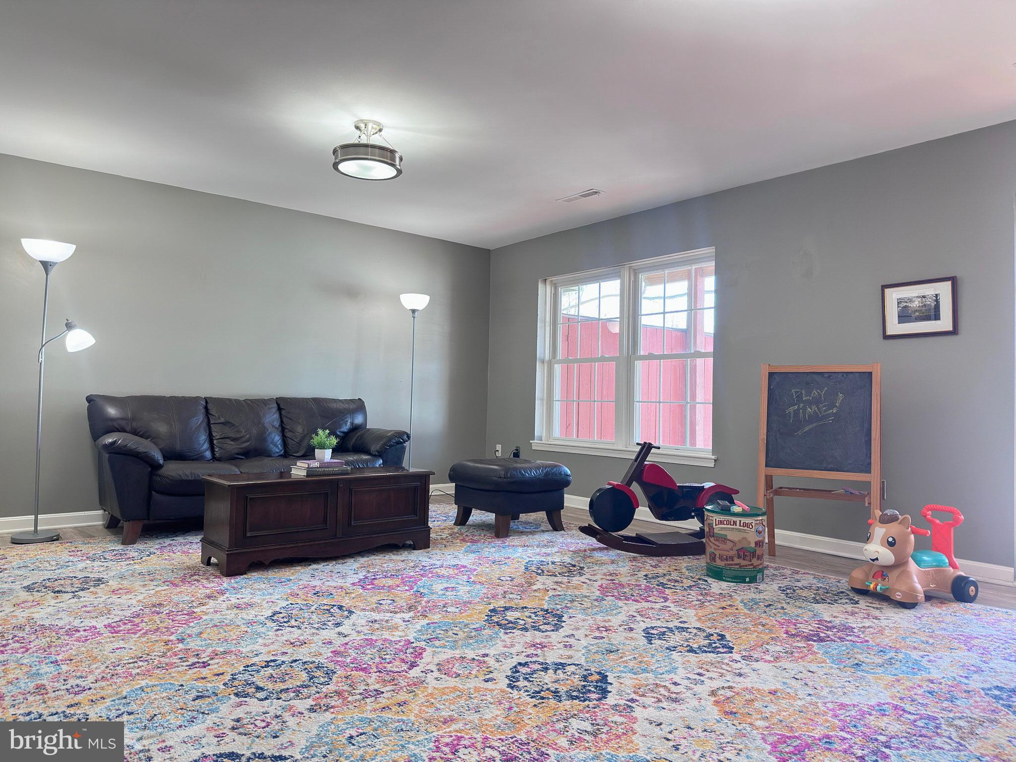 GOLF COURSE SQUARE - Residential