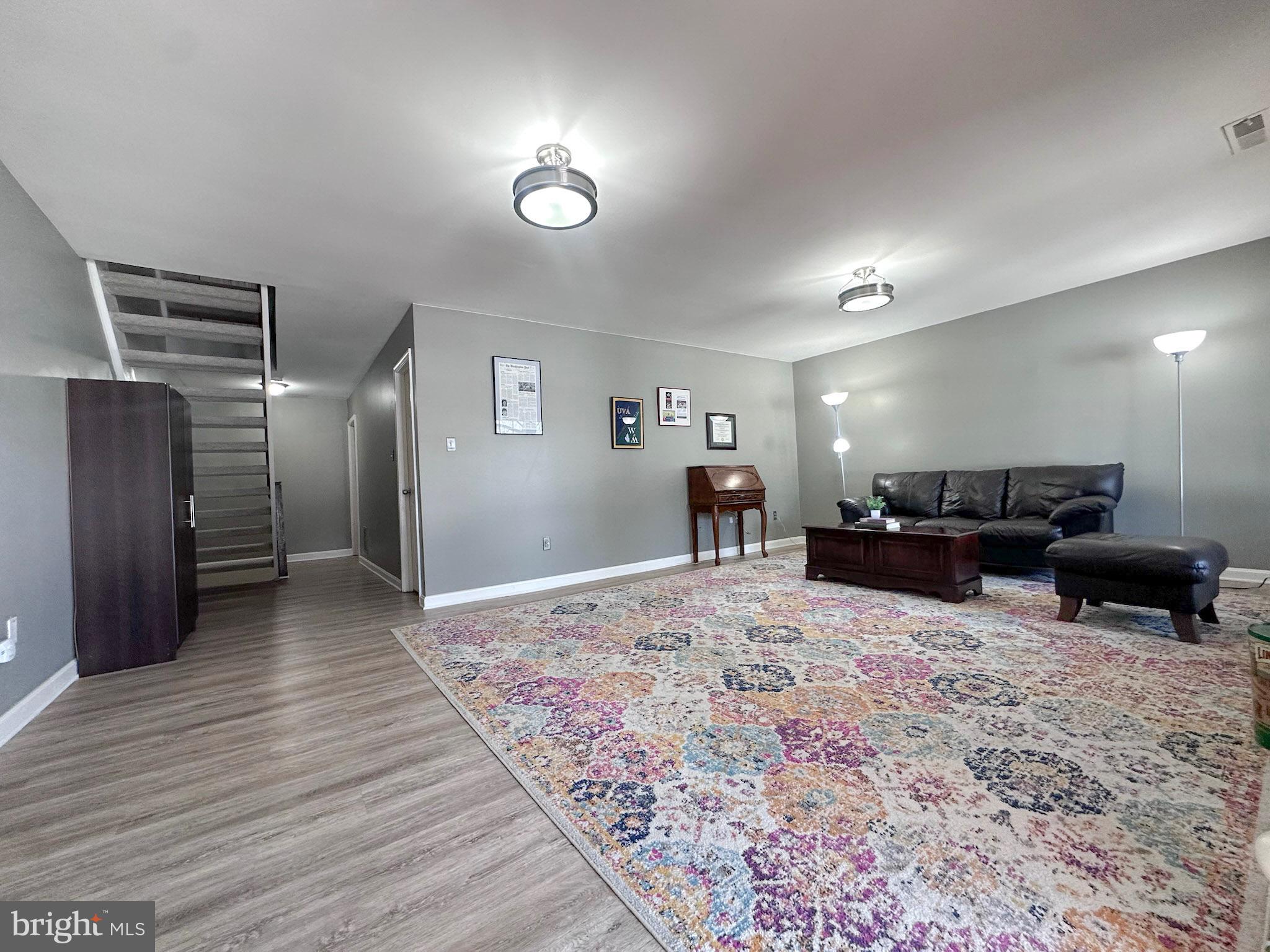 GOLF COURSE SQUARE - Residential