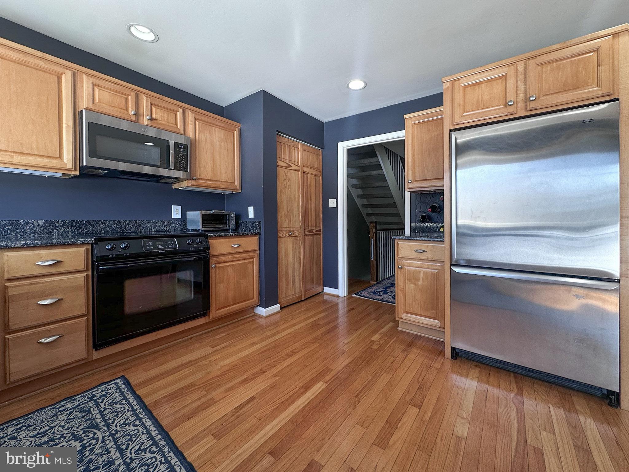 GOLF COURSE SQUARE - Residential