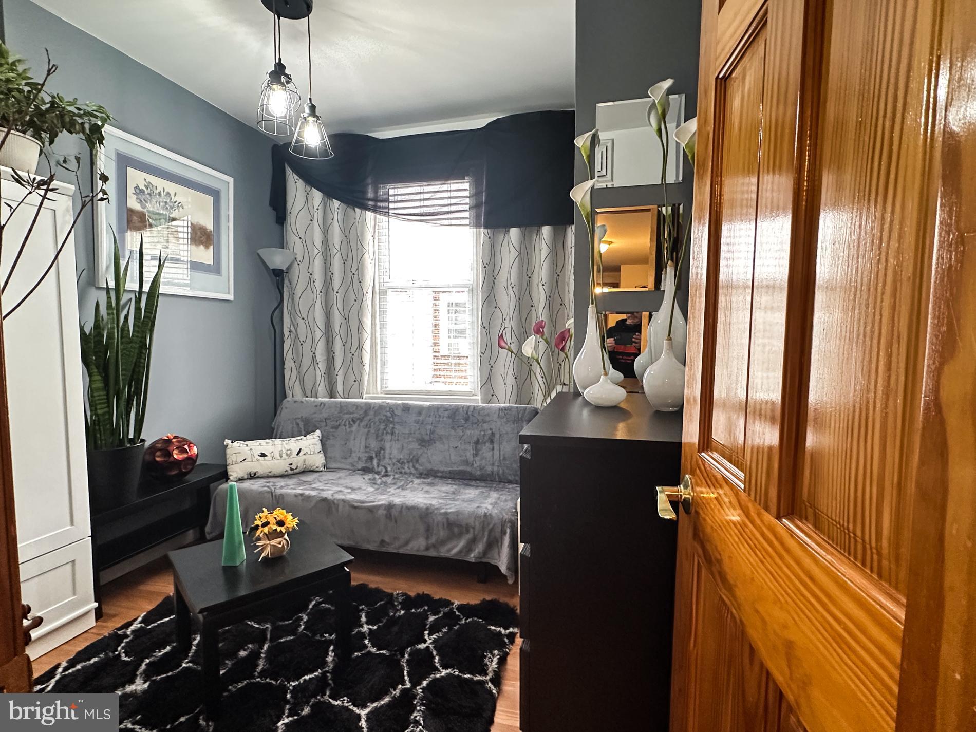 PORT RICHMOND - Residential