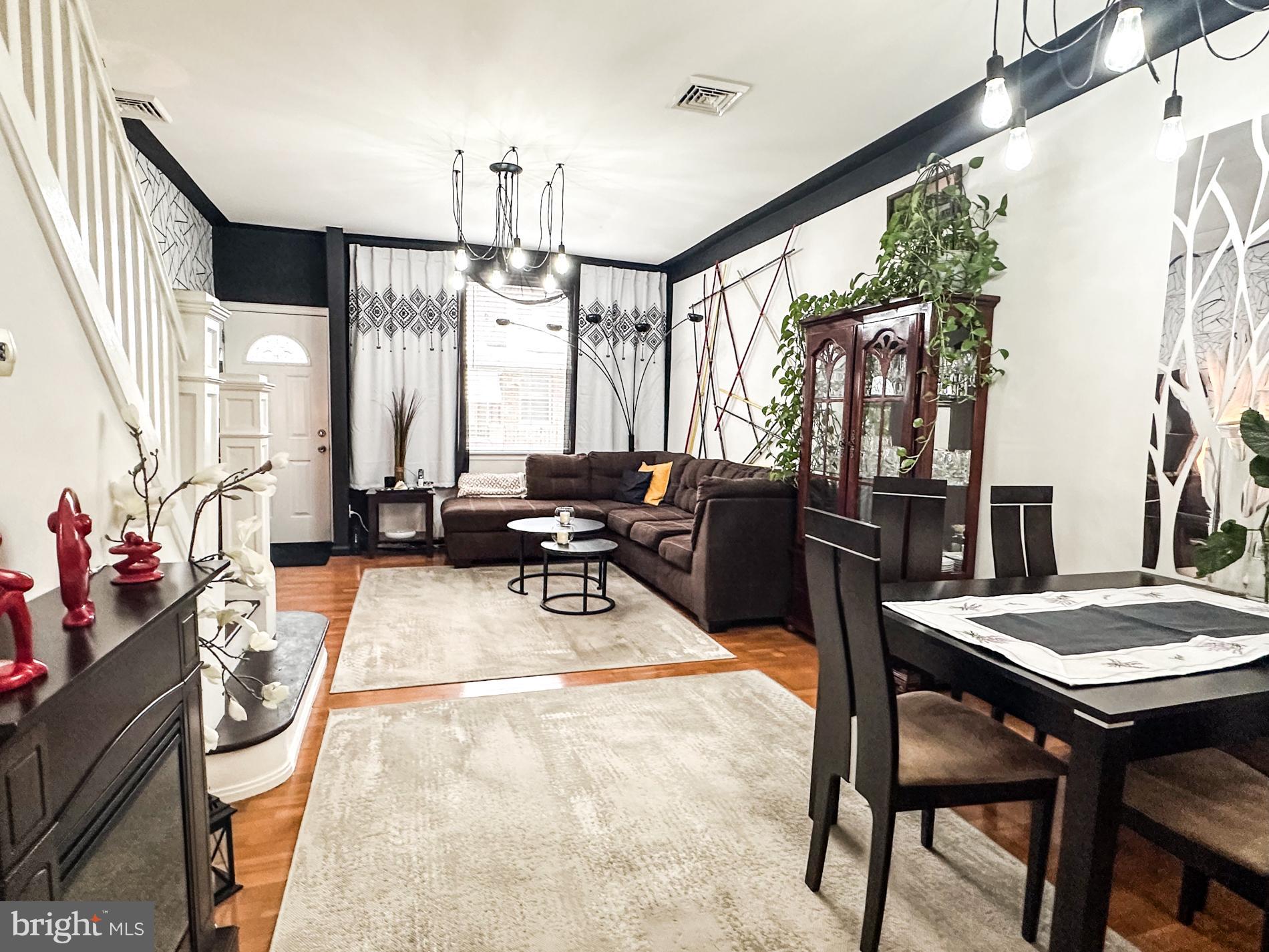 PORT RICHMOND - Residential