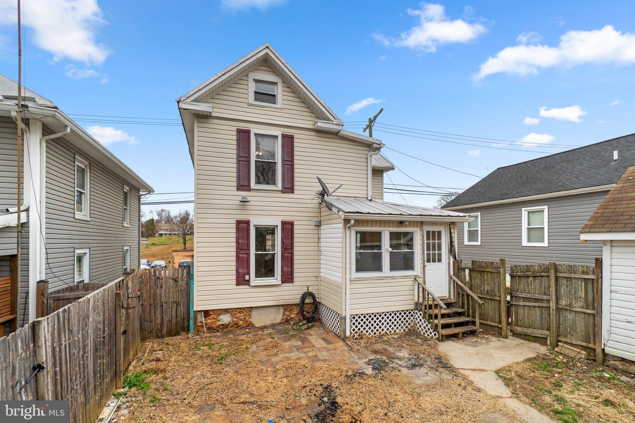 DOWNTOWN WESTMINSTER - Residential