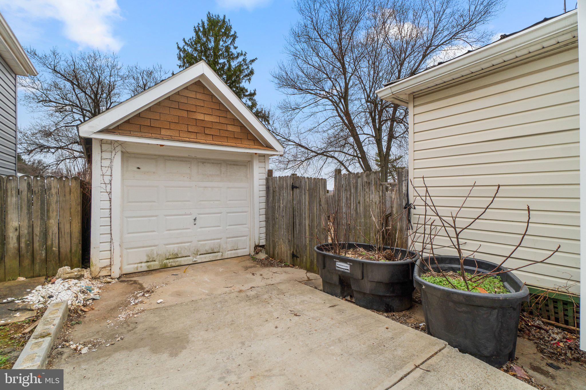 DOWNTOWN WESTMINSTER - Residential