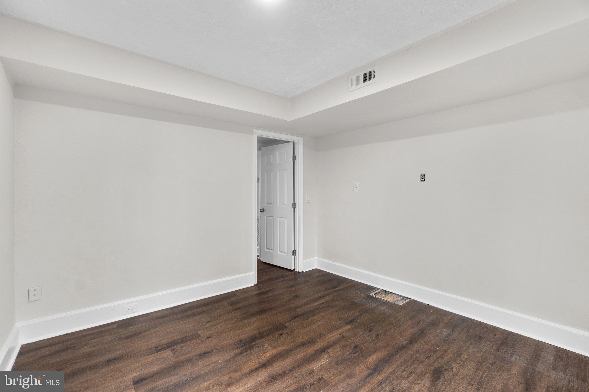 DOWNTOWN WESTMINSTER - Residential