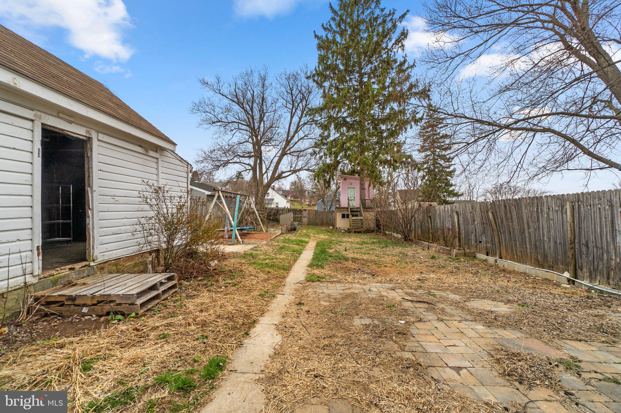 DOWNTOWN WESTMINSTER - Residential