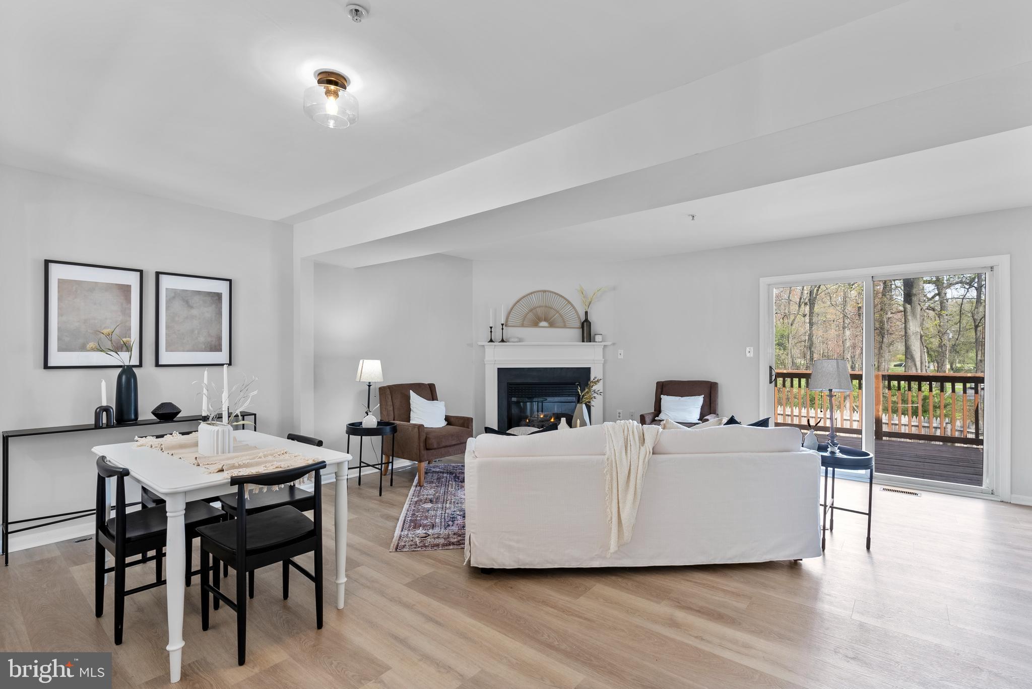 CHASE MANOR - Residential