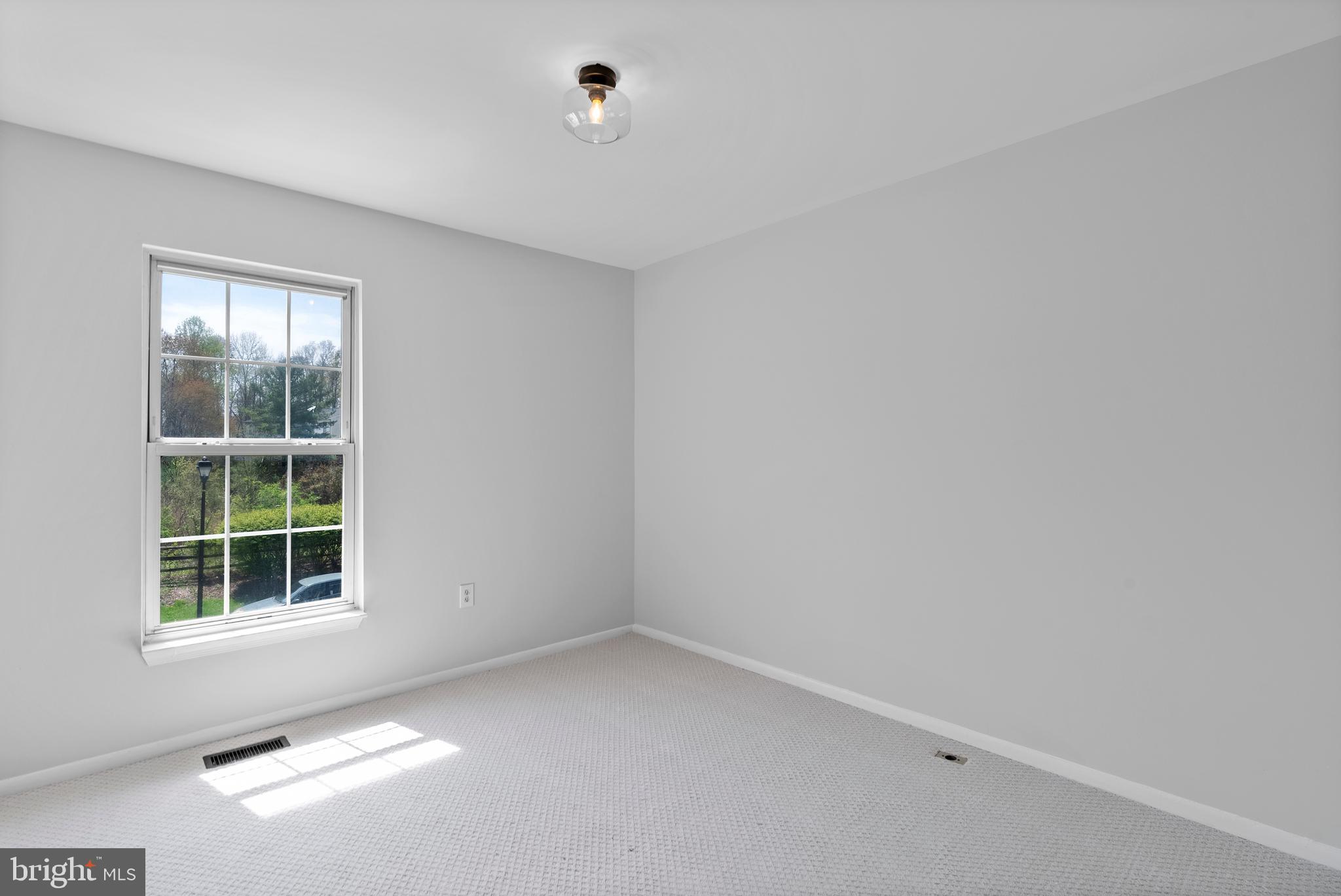 CHASE MANOR - Residential