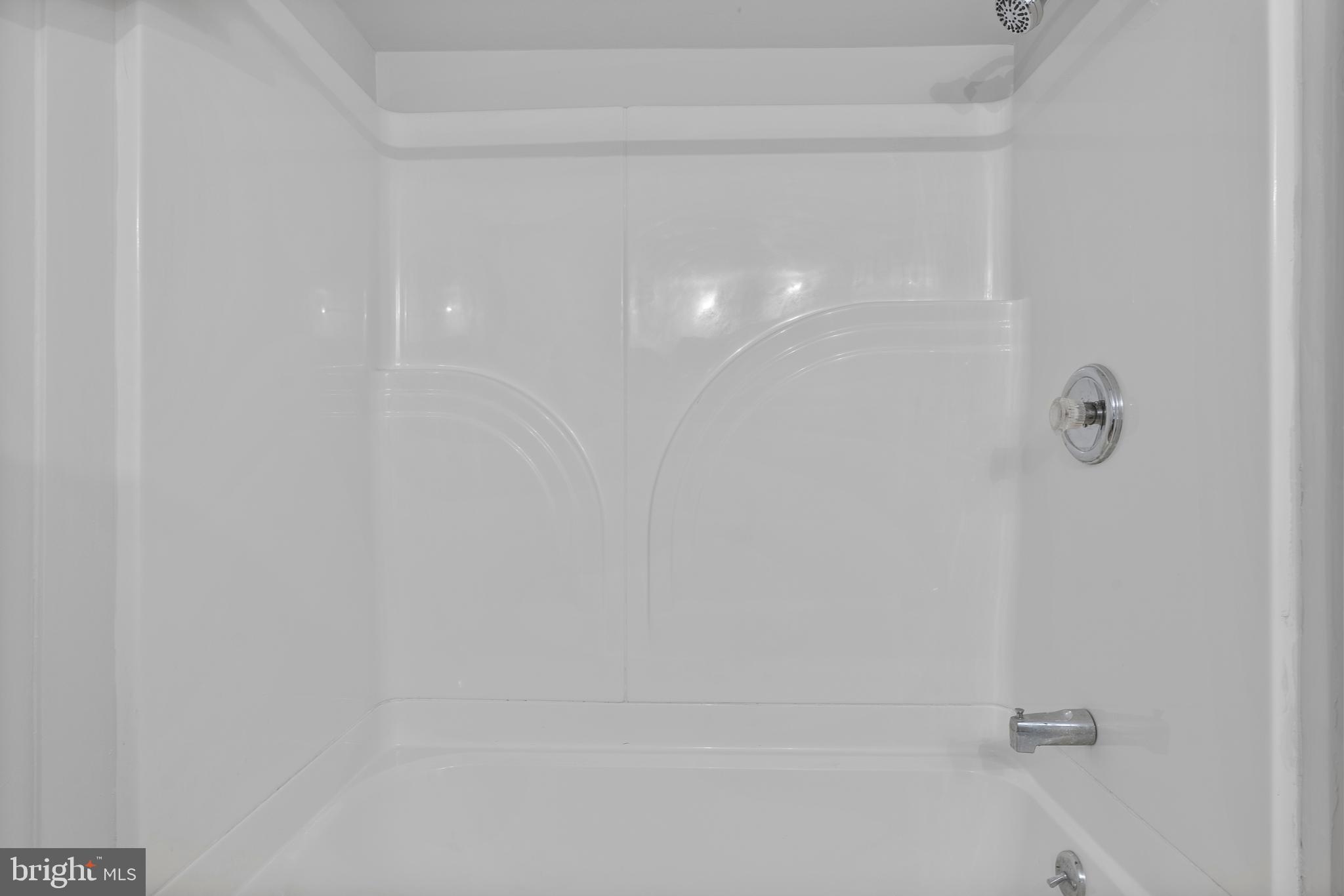 CHASE MANOR - Residential