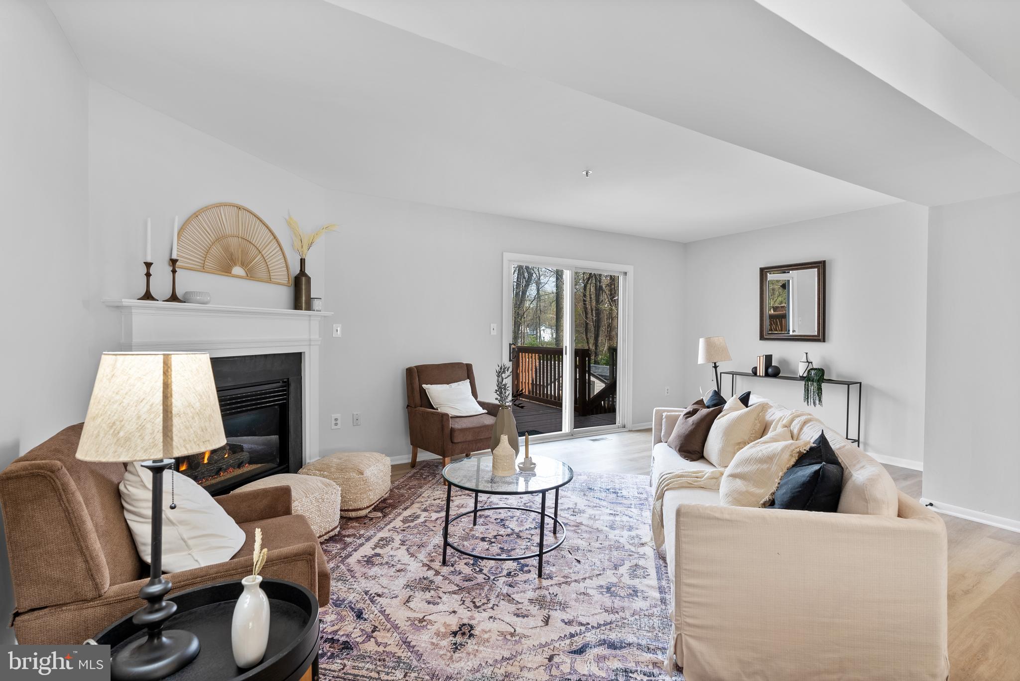 CHASE MANOR - Residential