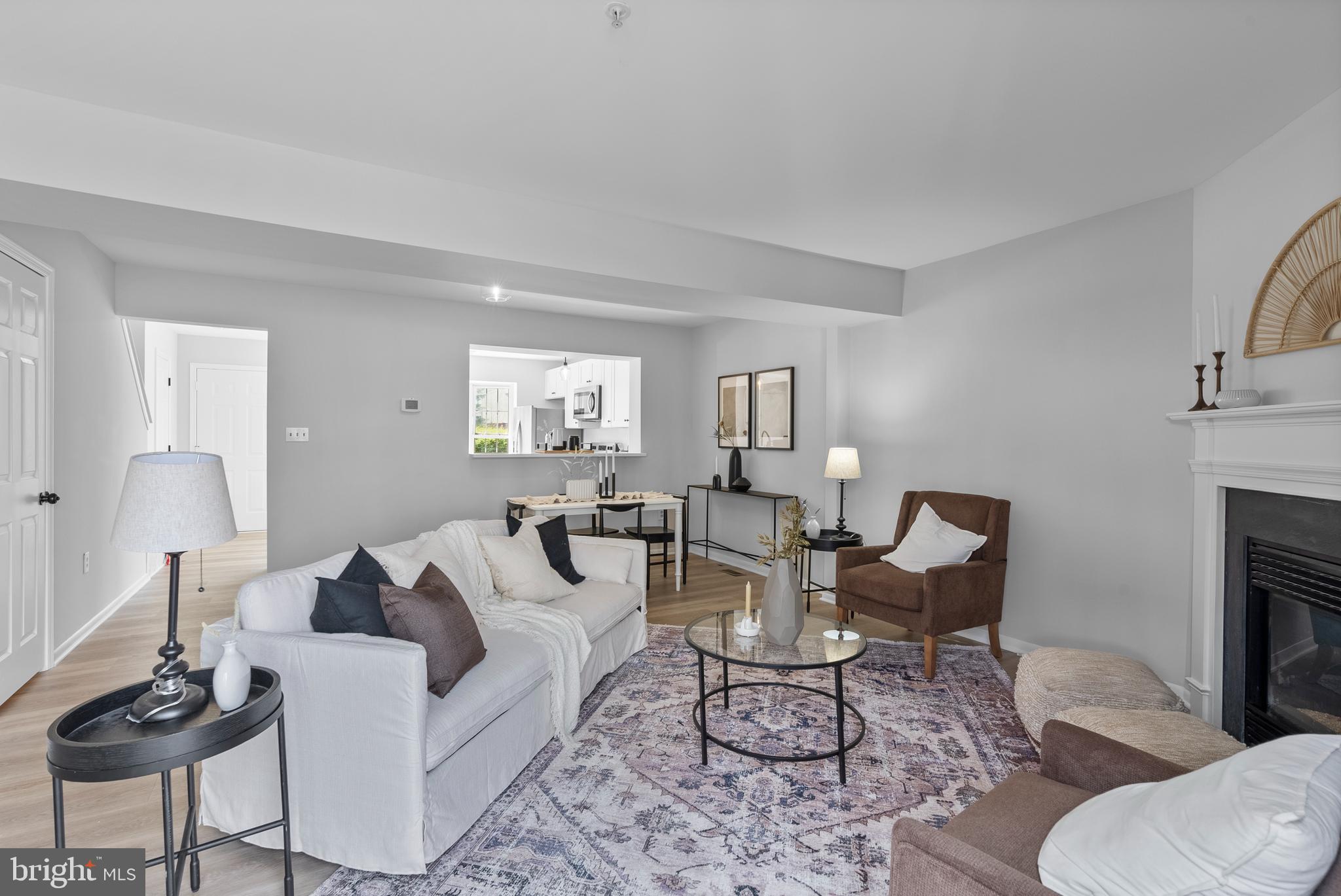 CHASE MANOR - Residential