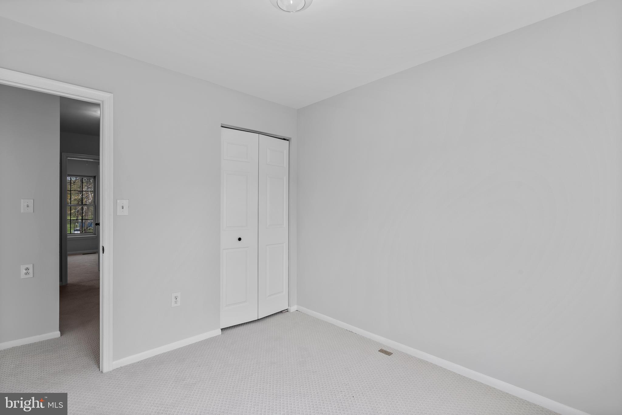 CHASE MANOR - Residential