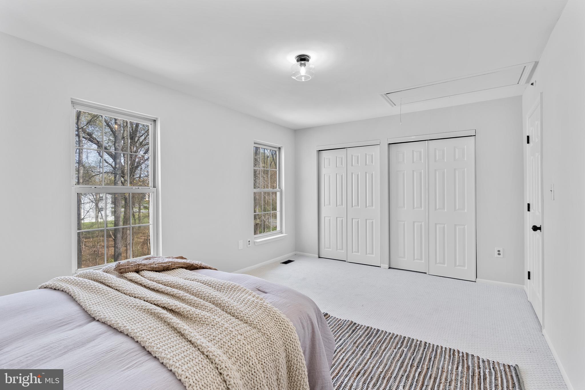 CHASE MANOR - Residential