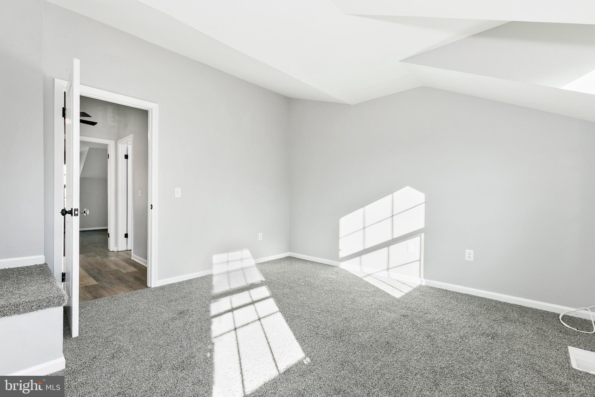 GLENSHIRE TOWNE - Residential