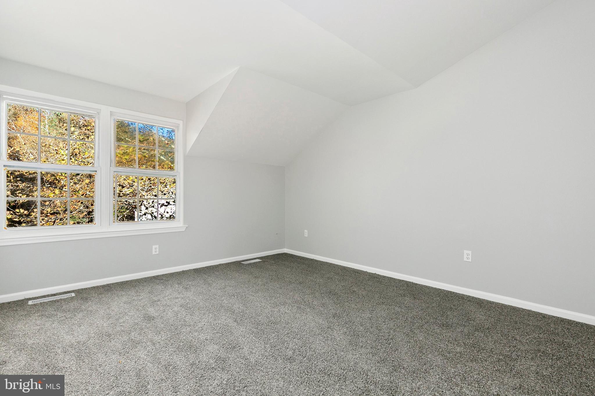 GLENSHIRE TOWNE - Residential