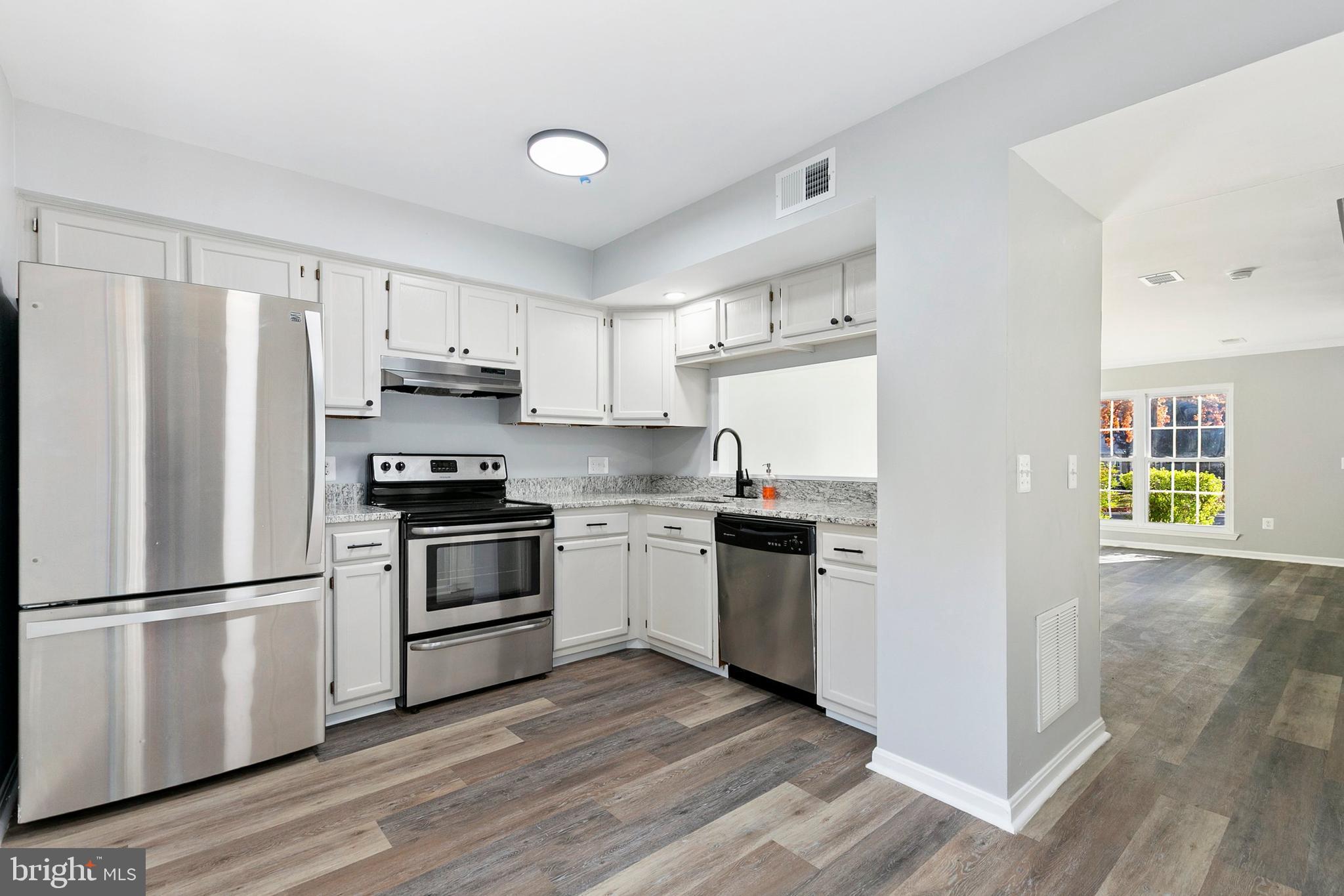 GLENSHIRE TOWNE - Residential