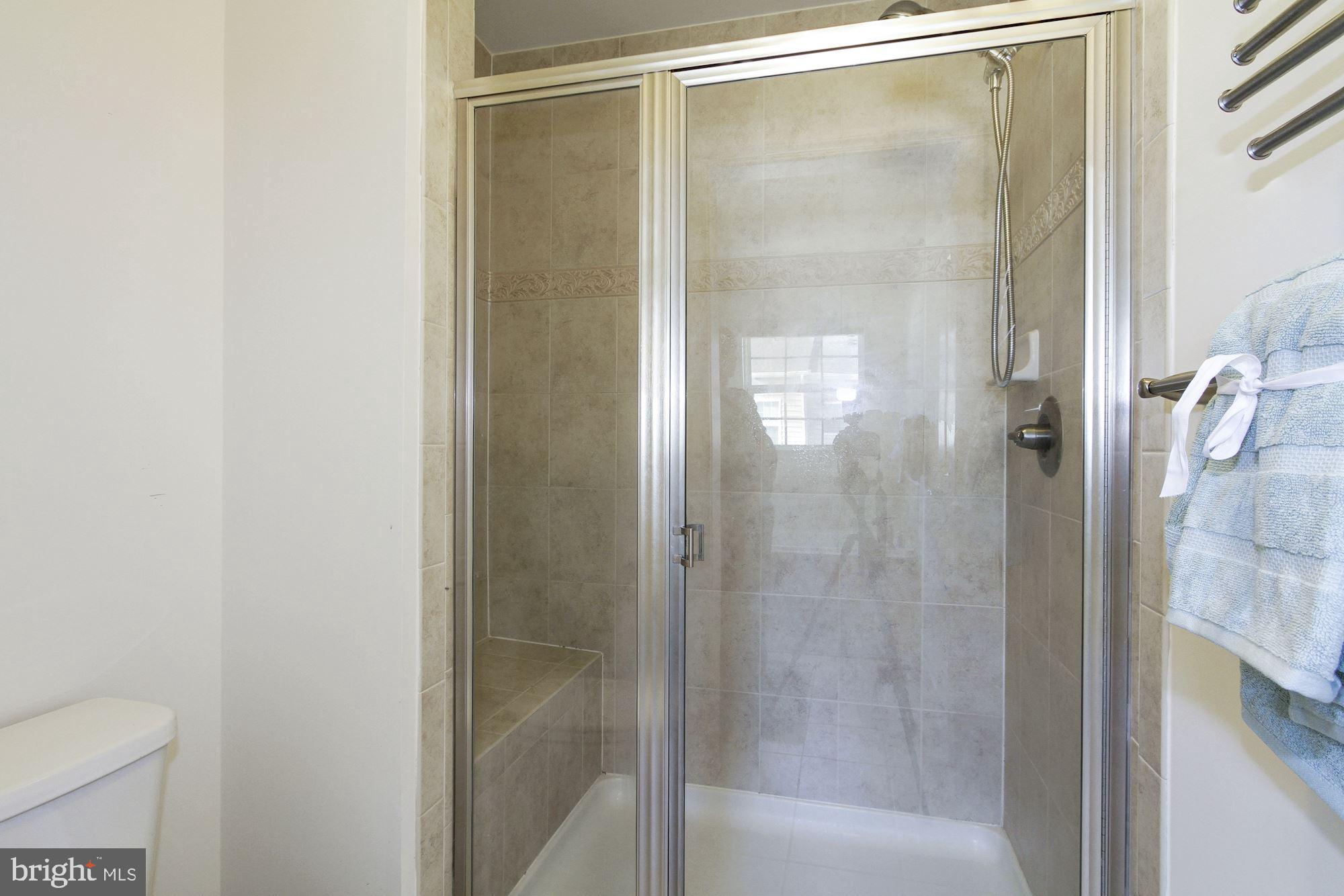 VILLAGE WEST - Residential