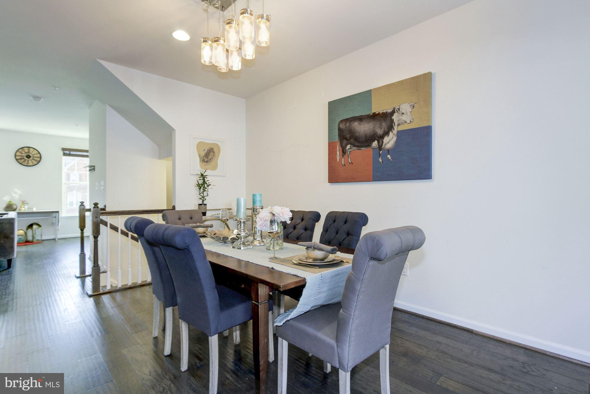 VILLAGE WEST - Residential