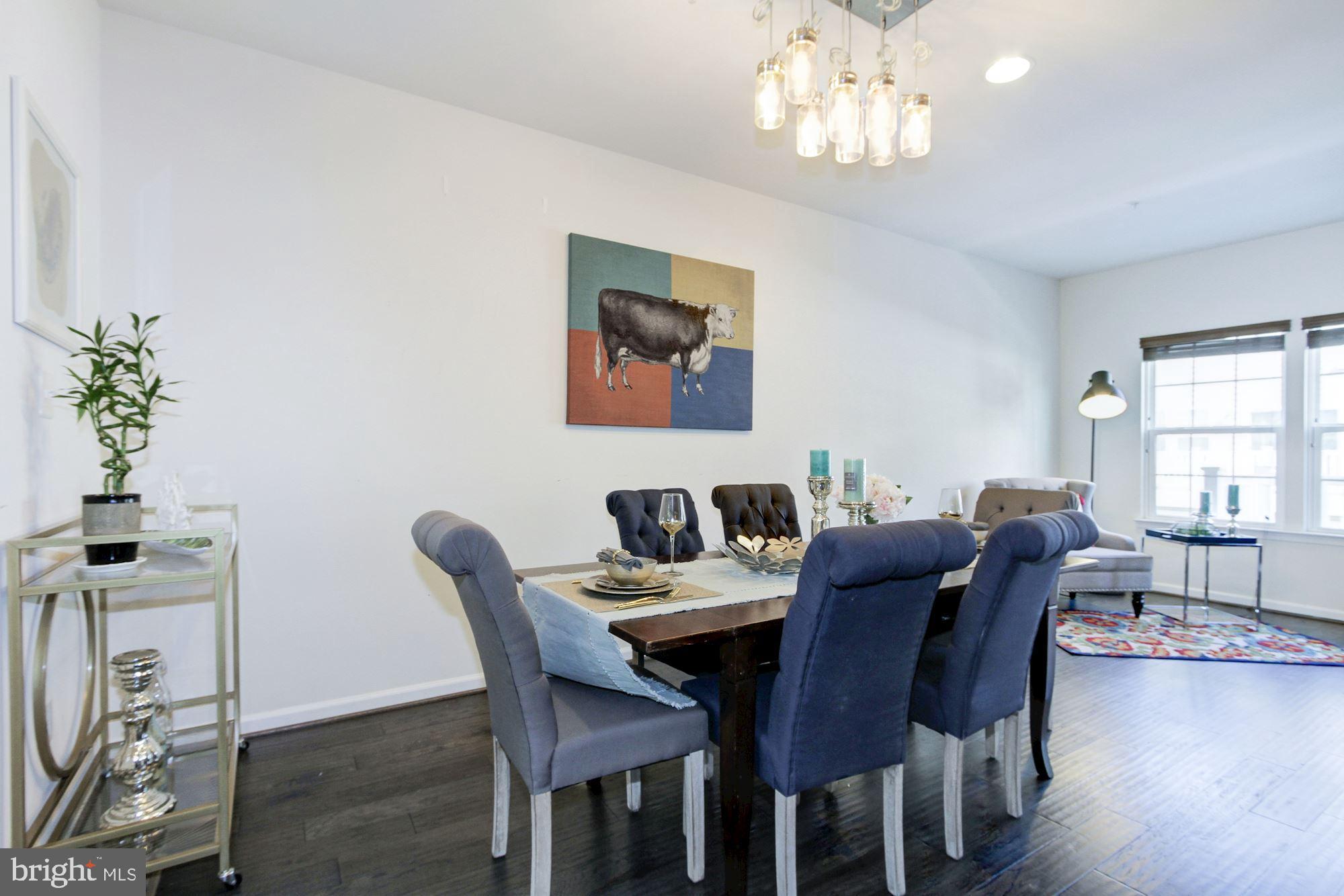 VILLAGE WEST - Residential